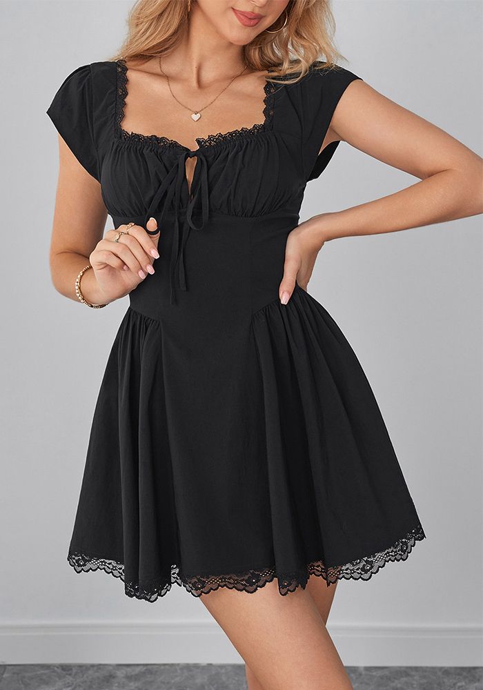 Robe à lacets découpée en dentelle pour femmes en été