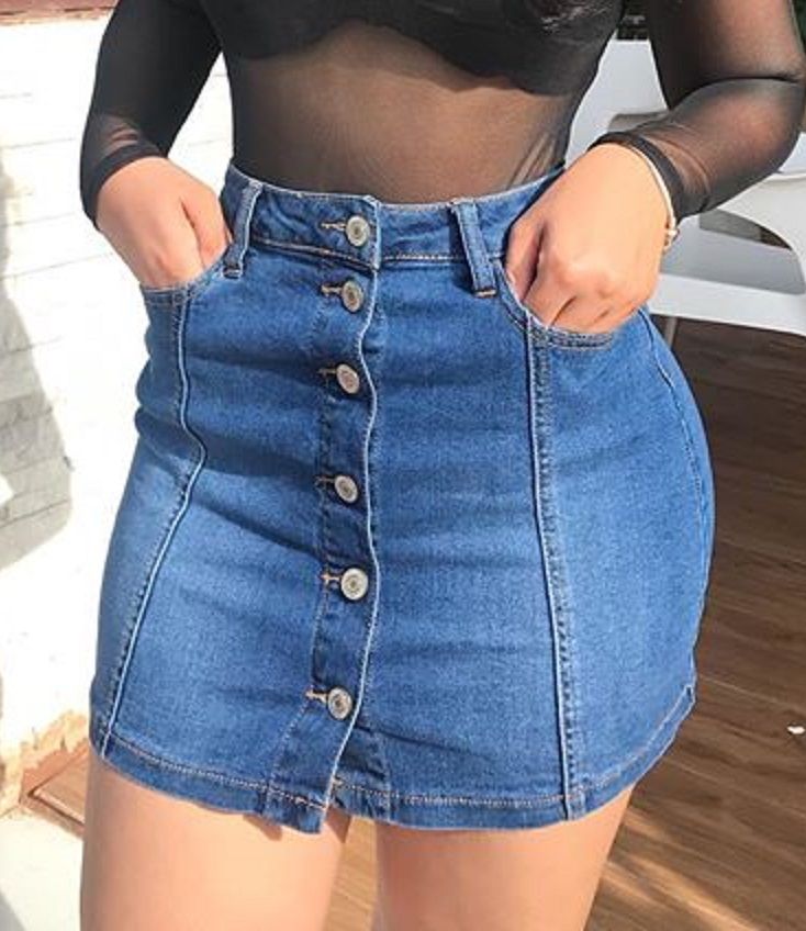 Jupe Mini en Jean Boutonnée