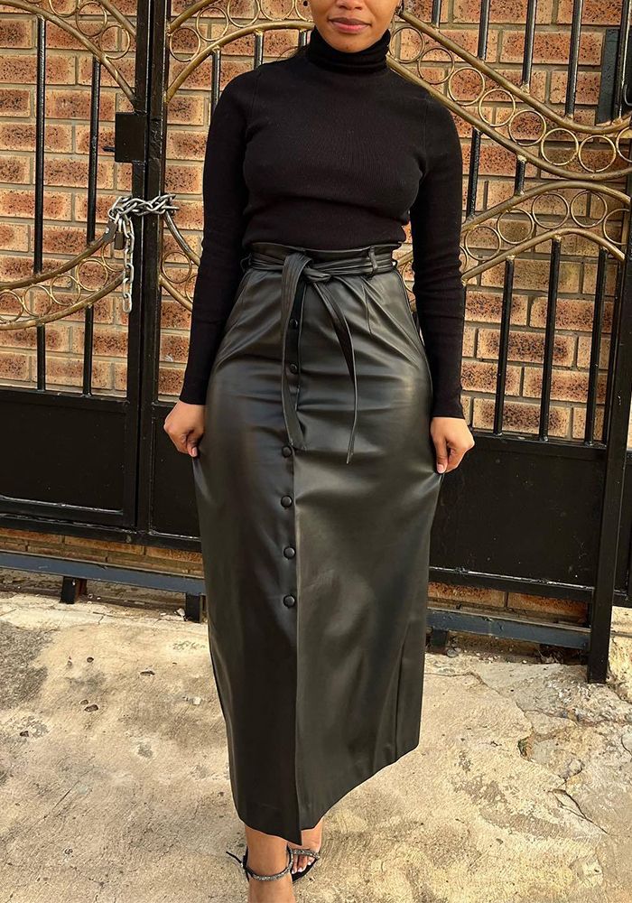 Jupe en cuir noir mi-long en PU avec boucle et fente pour l'automne et l'hiver, décontractée avec ceinture