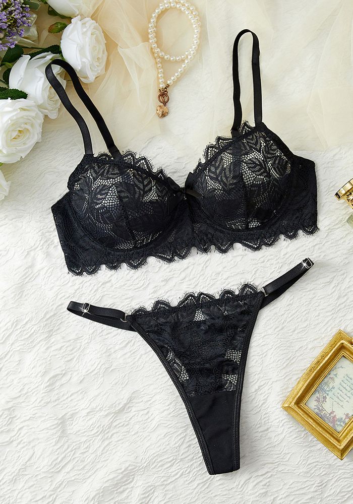 Ensemble de Lingerie Séduisante pour Femmes Soutien-Gorge Imprimé Dentelle et String Transparent