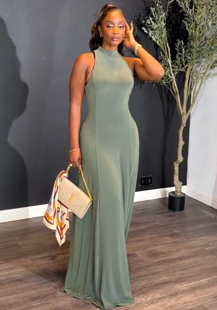Robe sans manches à col montant pour femmes