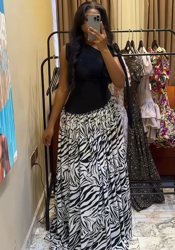 Robe Longue Chic Plissée Sans Manches à Épaule Dégagée Slim Fit pour Femmes en Automne
