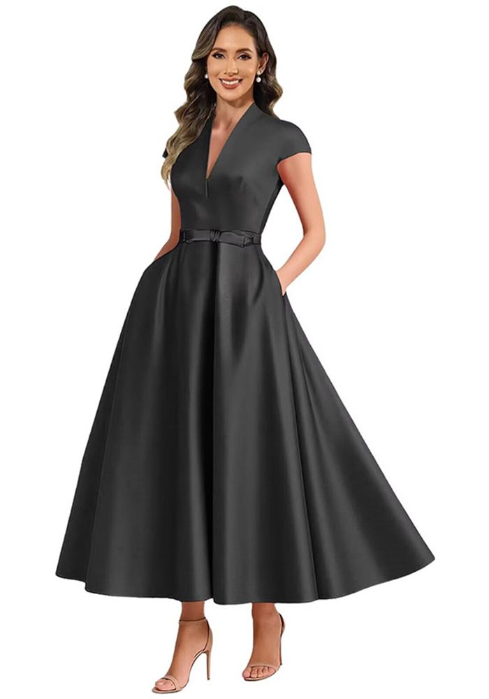 Robe de soirée formelle A-line en satin à décolleté en V profond et taille slim (temps de traitement de 3 à 6 jours)