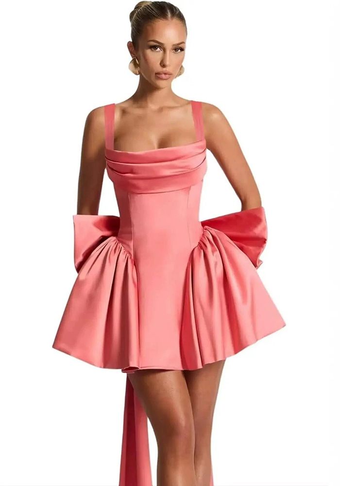 Robe Mini Satin à Bretelles pour Fête Formelle Robe d'Anniversaire (Délai de traitement de 3 à 6 jours)
