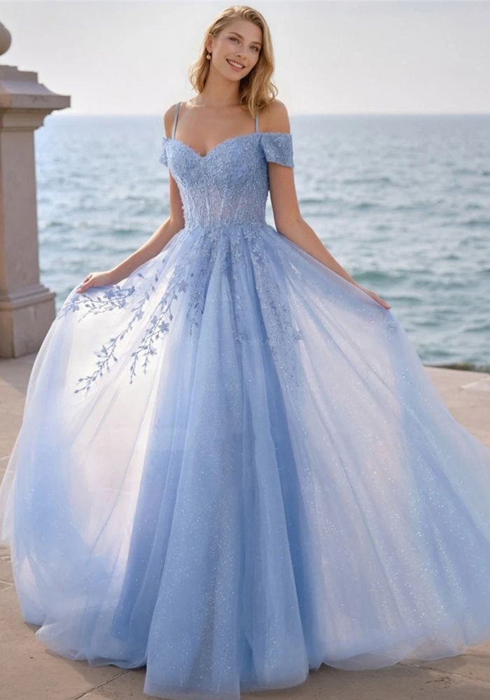 Robe de bal longue à bretelles en dentelle appliquée brillante et transparente (Délai de traitement de 3 à 6 jours)