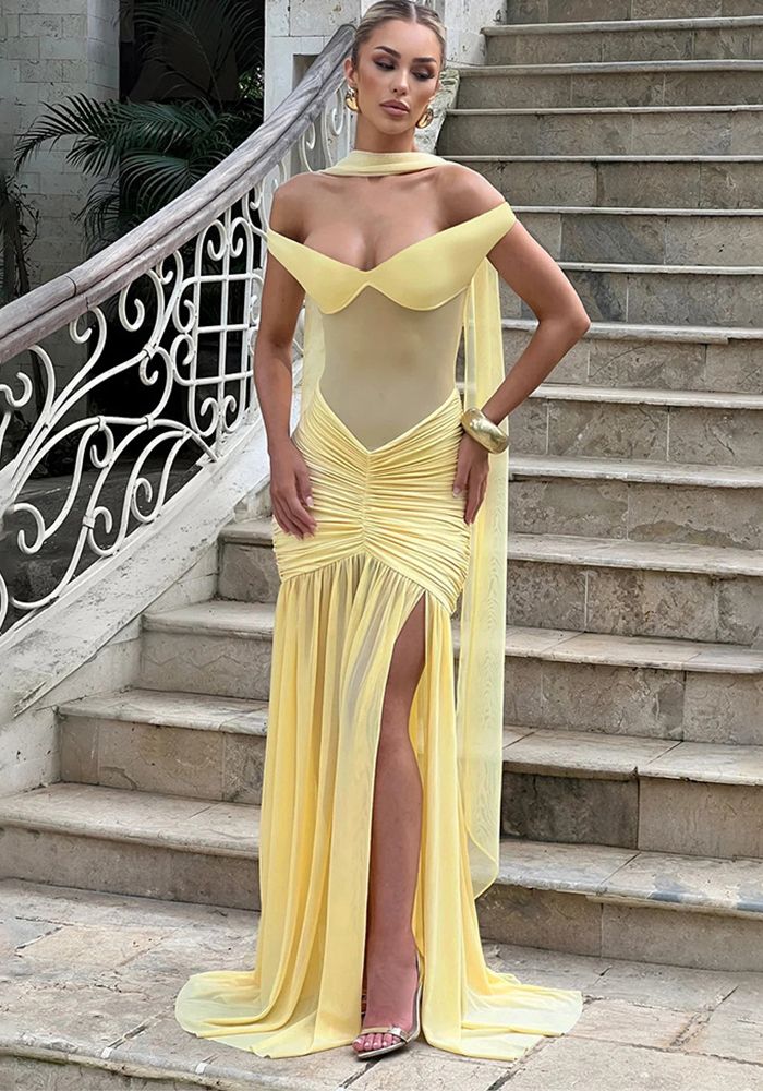 Robe d'été élégante sans bretelles en mesh avec patchwork et volants