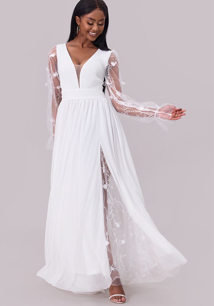 robe de femme décolleté à manches longues pour mariage
