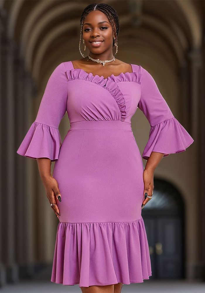 Robe à traîne évasée à col carré et bordure froncée pour femmes en violet