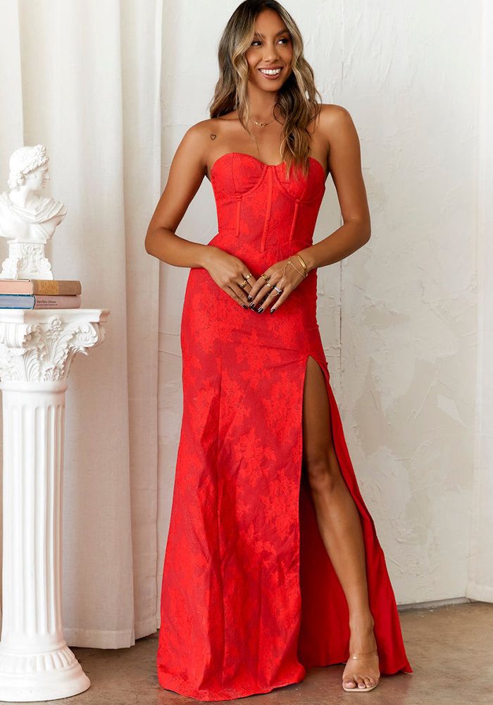 Robe de Soirée Sans Bretelles à Dos Bas et Fente Haute Chic d'Été