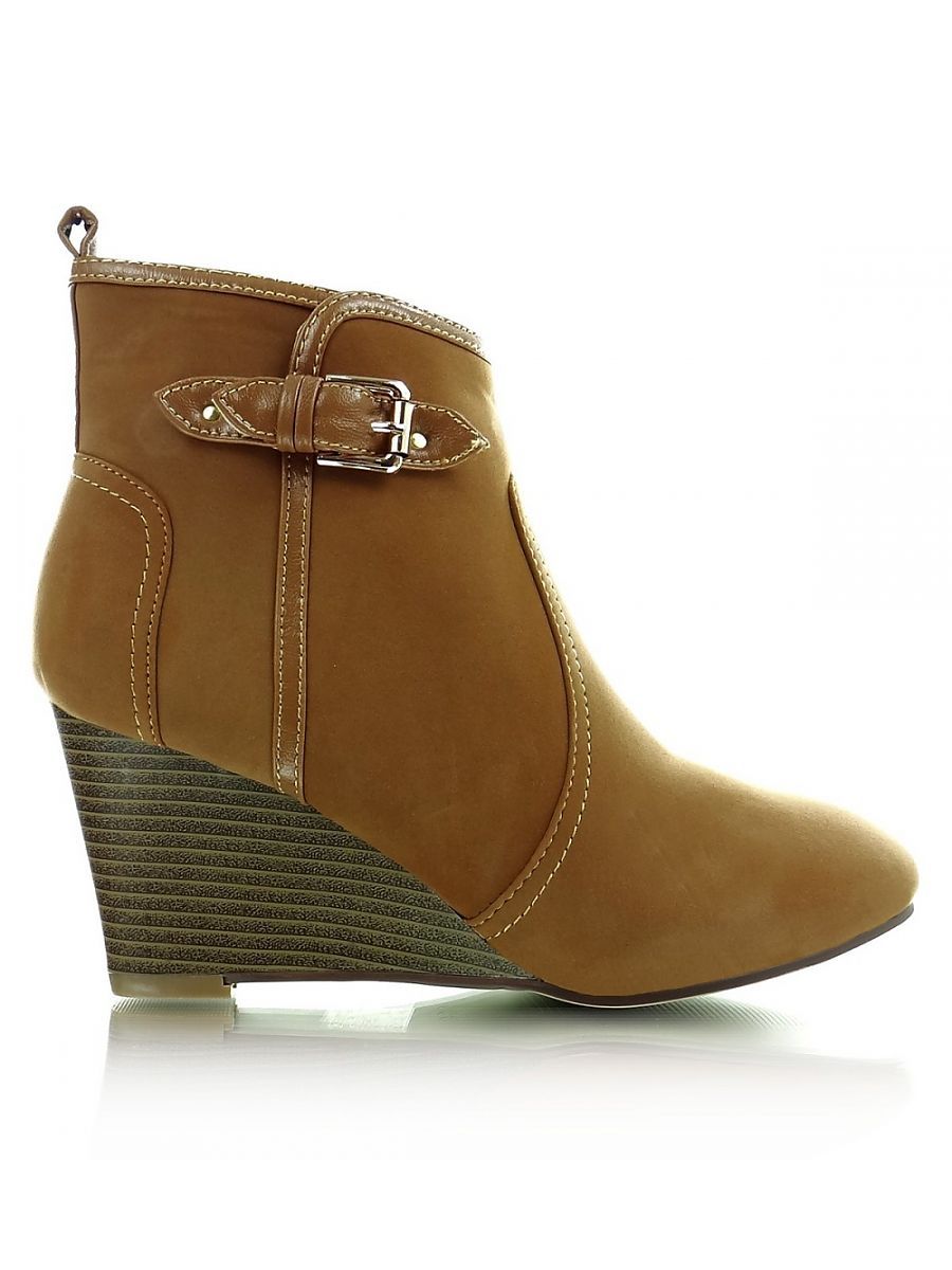  Buskin boots model 20743 Heppin 